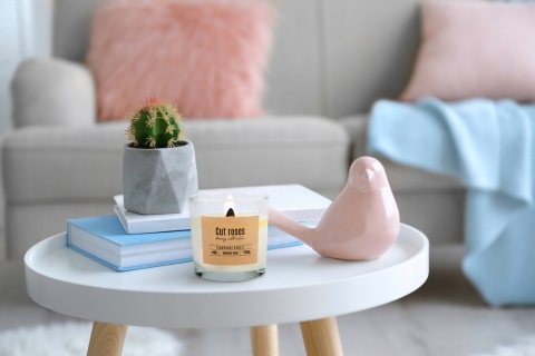 BISPOL ŚWIECA ZAPACH Z DREWNIANYM KNOTEM SN100-78 CIĘTE RÓŻE