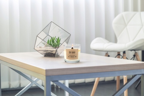 BISPOL ŚWIECA ZAPACH Z DREWNIANYM KNOTEM SN100-78 CIĘTE RÓŻE