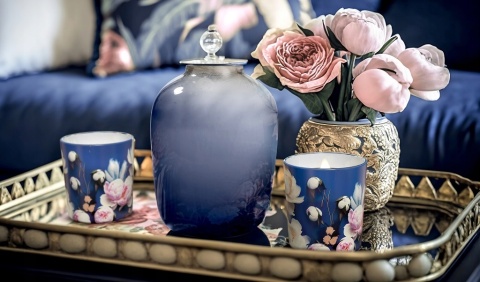 BISPOL ŚWIECA zapach bursztyn kwiaty