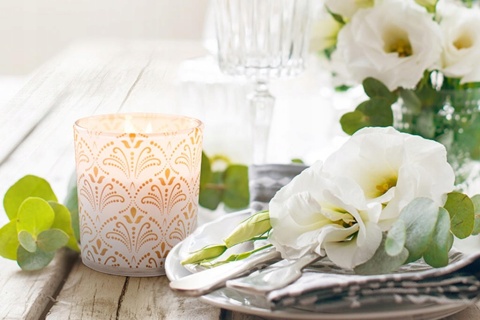 BISPOL ŚWIECA zapach white bloom - biały rozwkit