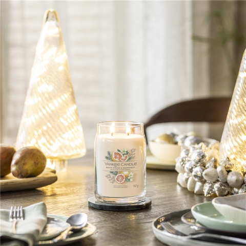 YC SIGNATURE - Świeca duża WHITE SPRUCE & GRAPEFRUIT