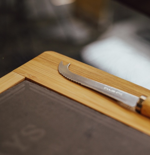 Deska do serwowania serów łupek i bambus 30x24cm