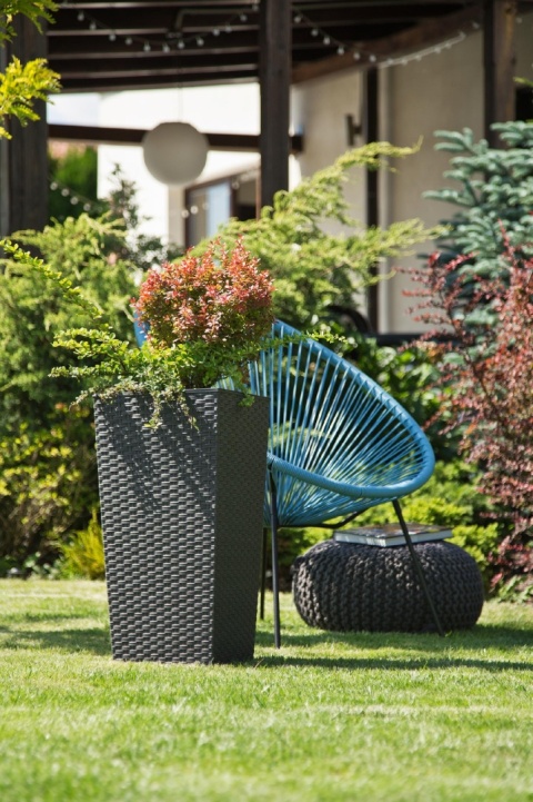 LA574 Doniczka FINEZJA 300x300 rattan biały