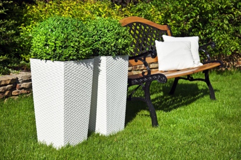 LA574 Doniczka FINEZJA 300x300 rattan biały