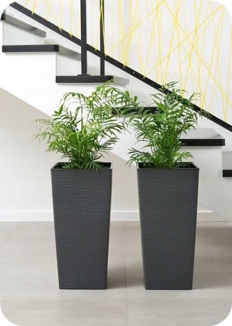 LA588 Doniczka FINEZJA 190x190 dłuto /czarny