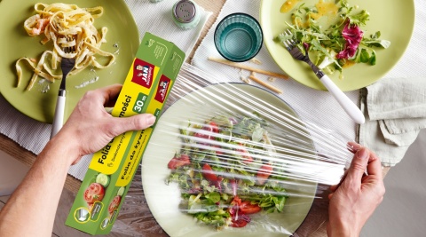 Folia do żywn./30m/pudełko z ostrzem/jn