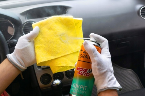 Kokpit błyszczący SPORT 600ml+25% gratis Moje Auto (19-580)