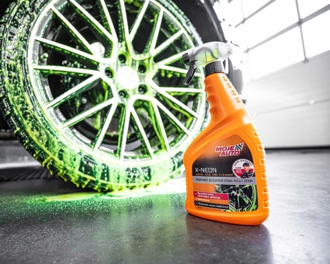 MOJE AUTO - Preparat do felg i opon X-NEON 750ml - Atomizer