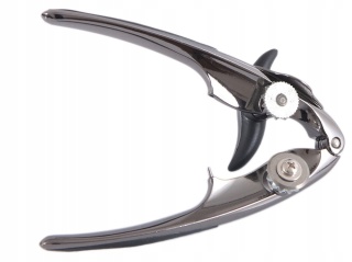 AM - OTWIERACZ DO PUSZEK CZARNY CHROM / 96609