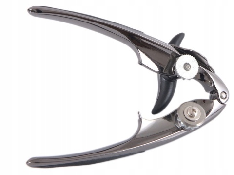 AM - OTWIERACZ DO PUSZEK CZARNY CHROM / 96609