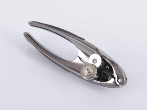 AM - OTWIERACZ DO PUSZEK CZARNY CHROM / 96609