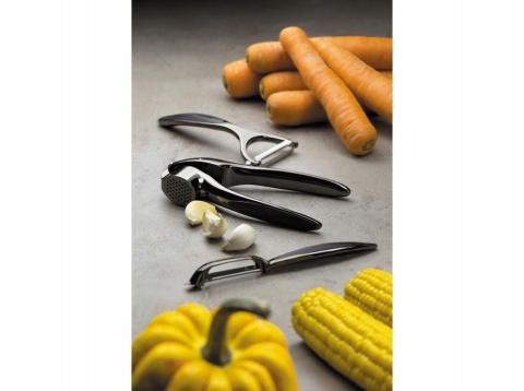 AM - WYCISKACZ DO CZOSNKU CZARNY CHROM / 96612