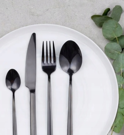 AM-S.COMO BLACK KPL SZTUCCE 24EL GIFTBOX