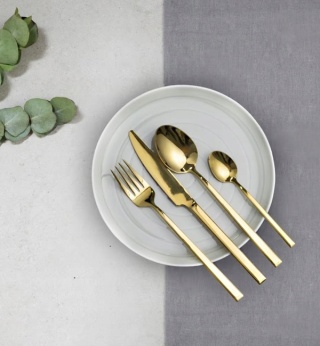 AM-S.COMO GOLD KPL SZTUCCE 24EL GIFTBOX