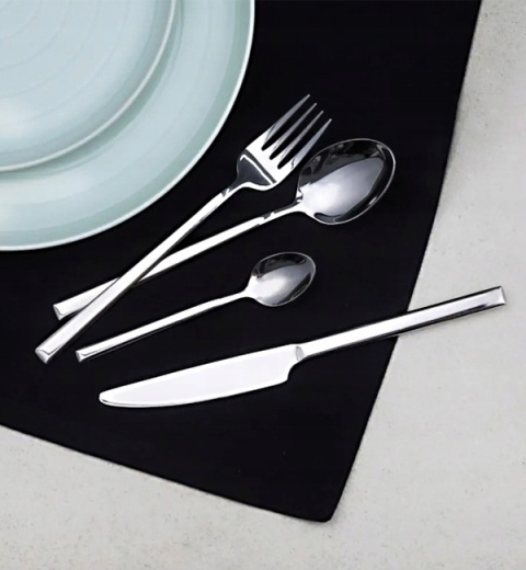 AM-S.COMO KPL SZTUCCE 24EL GIFTBOX