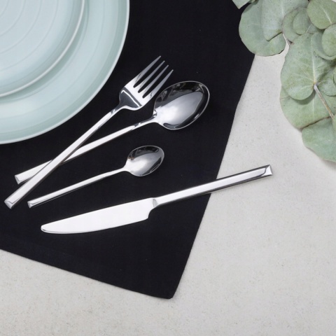 AM-S.COMO KPL SZTUCCE 24EL GIFTBOX