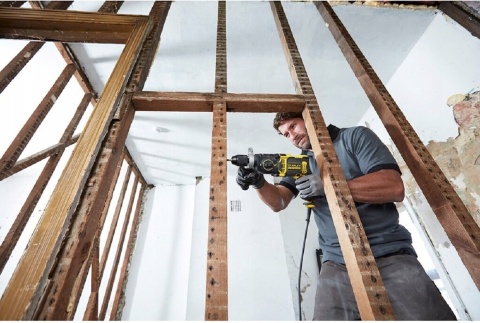 Wiertarka udarowa 750W, kufer