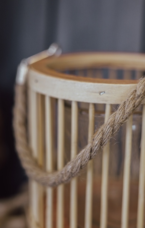 Lampion bambusowy ze sznurkiem 16x30cm naturalny