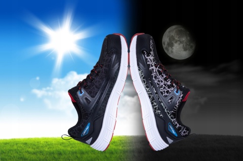 PÓŁBUTY Z DZIANINY ODBLASK. CZAR-CZER, S1P SRC,"44",CE,LAHTI