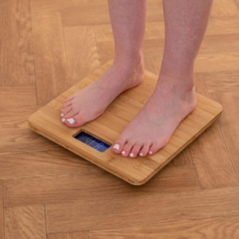 Bambusowa waga łazienkowa elektroniczna max.180 kg Bambusowa waga łazienkowa elektroniczna max.180 kg