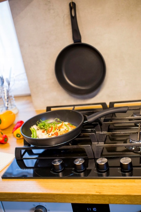 PATELNIA ROYAL 18cm 2887